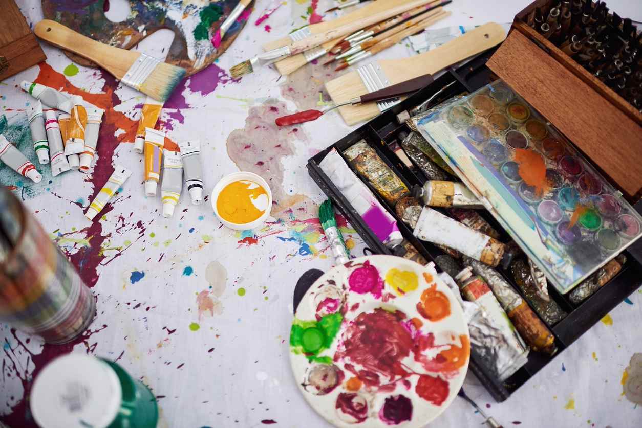 Cleanly Organize Your Oil Colors